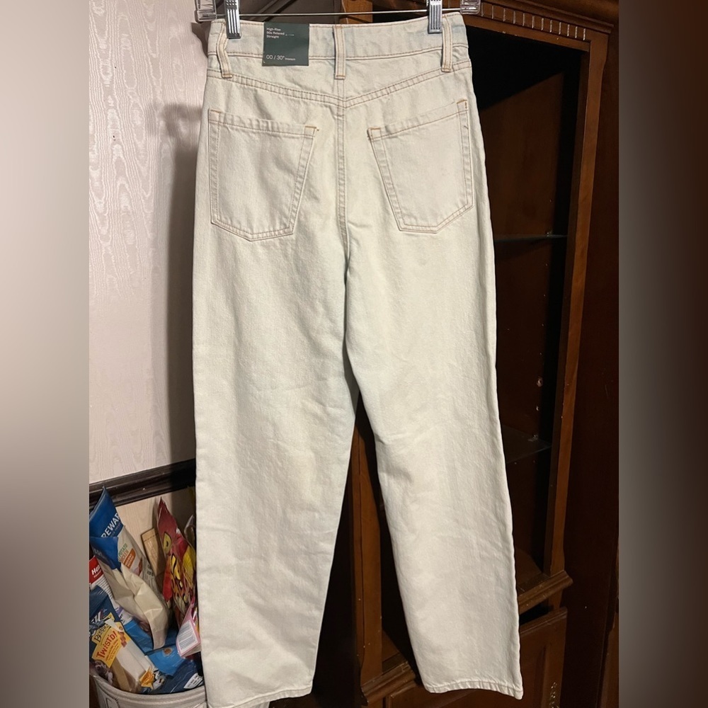 Jeans - Picture 2 of 4